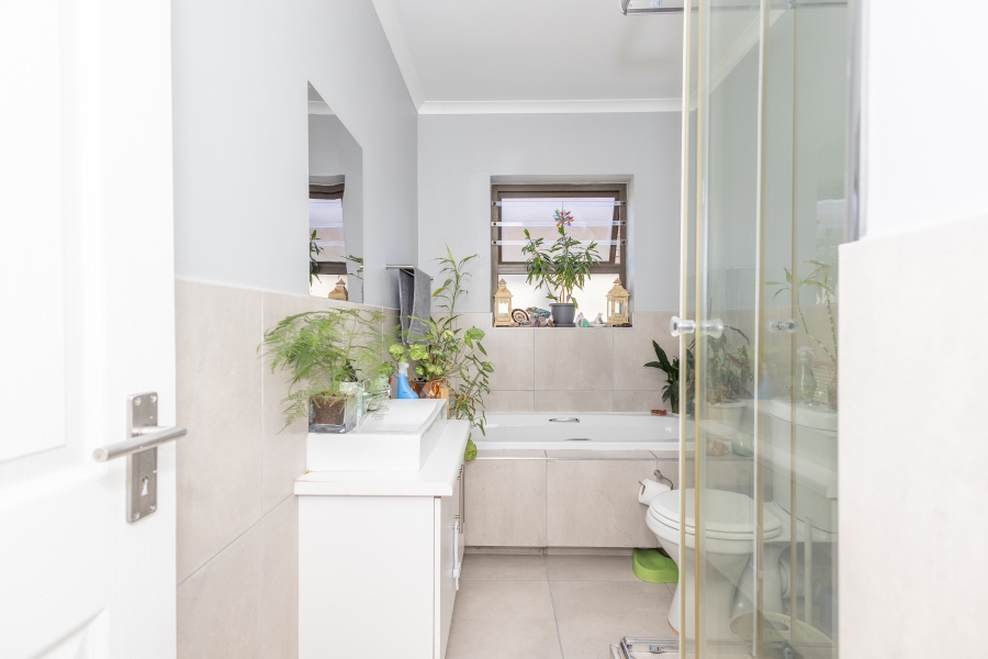 3 Bedroom Property for Sale in Normandie Western Cape